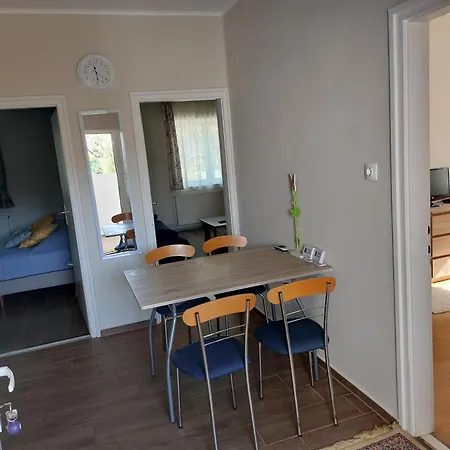 Orgona Apartman- Es Nyaralohaz Apartment Balatongyorok
