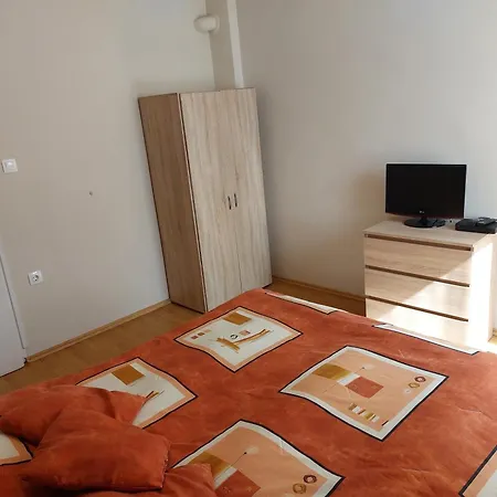 Orgona Apartman- Es Nyaralohaz *