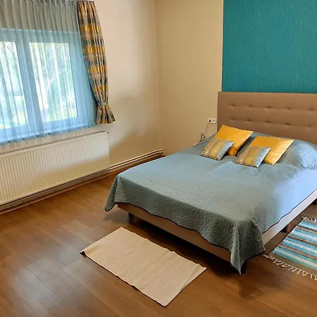 Apartment Orgona Apartman- Es Nyaralohaz