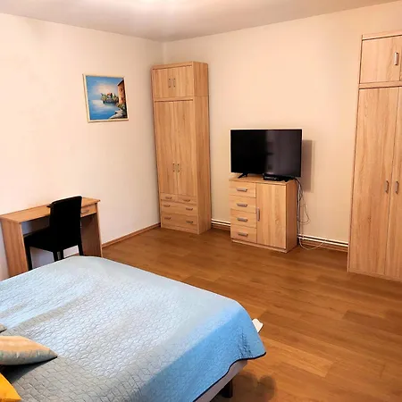 Orgona Apartman- Es Nyaralohaz Apartment *