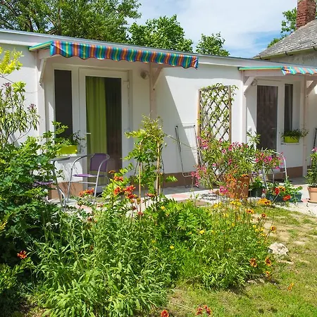 Orgona Apartman- Es Nyaralohaz Balatongyorok