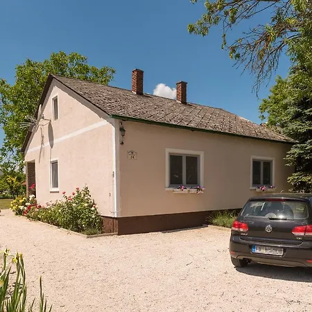 Orgona Apartman- Es Nyaralohaz * Balatongyorok